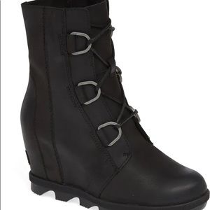 Sorel women's Joan of Arctic Wedge II Waterproof Booties